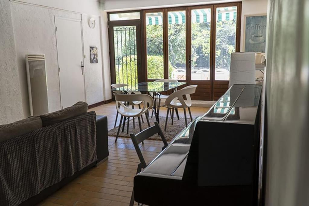 Charmant Rez De Villa Climatise Renove, 90M2 Avec Parking Cassis Exterior foto