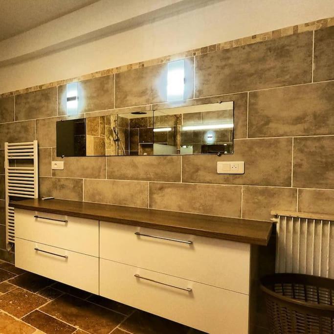Charmant Rez De Villa Climatise Renove, 90M2 Avec Parking Cassis Exterior foto