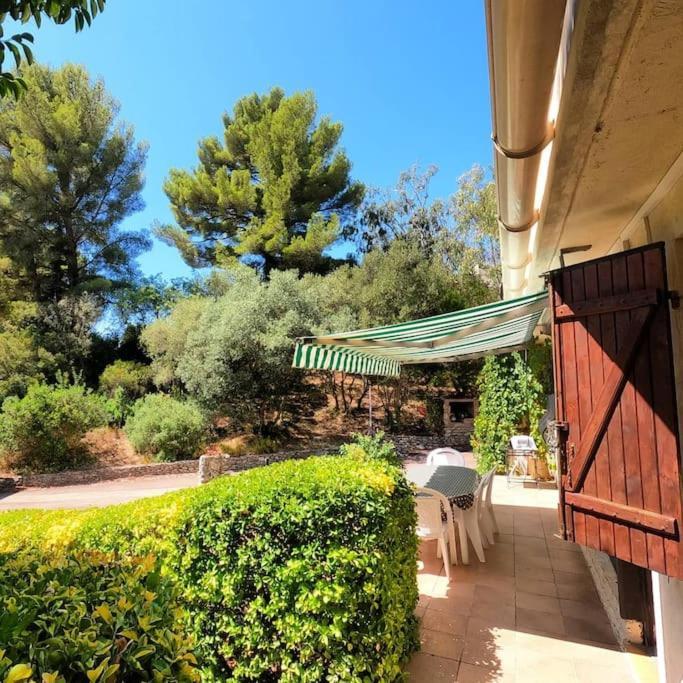 Charmant Rez De Villa Climatise Renove, 90M2 Avec Parking Cassis Exterior foto