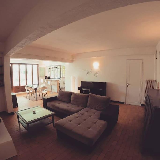 Charmant Rez De Villa Climatise Renove, 90M2 Avec Parking Cassis Exterior foto
