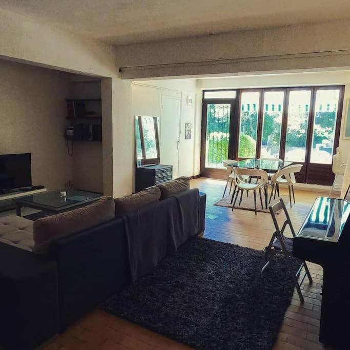 Charmant Rez De Villa Climatise Renove, 90M2 Avec Parking Cassis Exterior foto