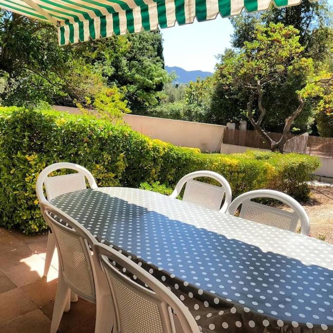 Charmant Rez De Villa Climatise Renove, 90M2 Avec Parking Cassis Exterior foto