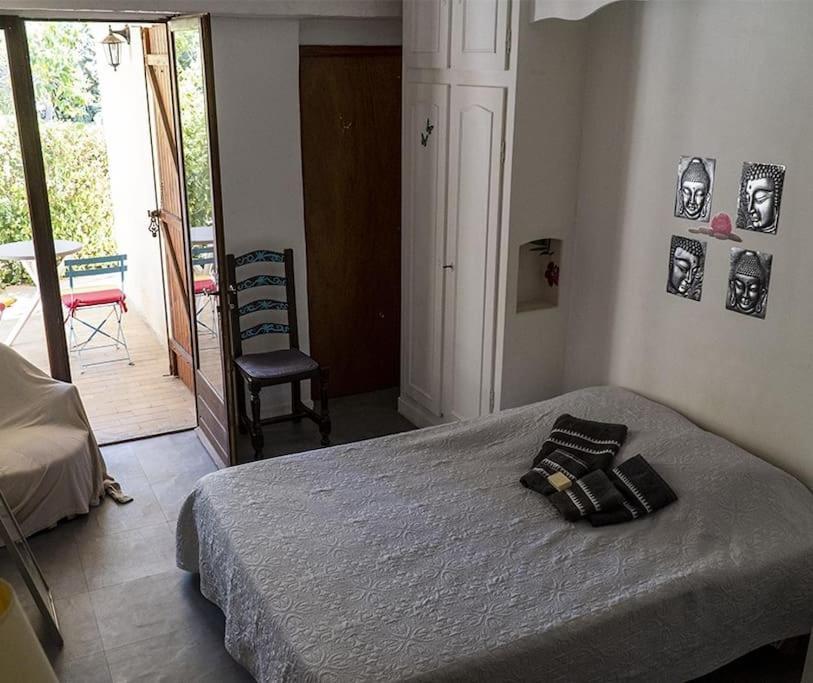 Charmant Rez De Villa Climatise Renove, 90M2 Avec Parking Cassis Exterior foto